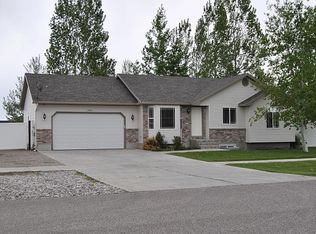 1940 N Edmiston Dr, Idaho Falls, ID 83401