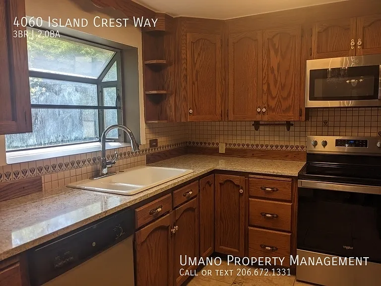 4060 Island Crest Way — Photo 7