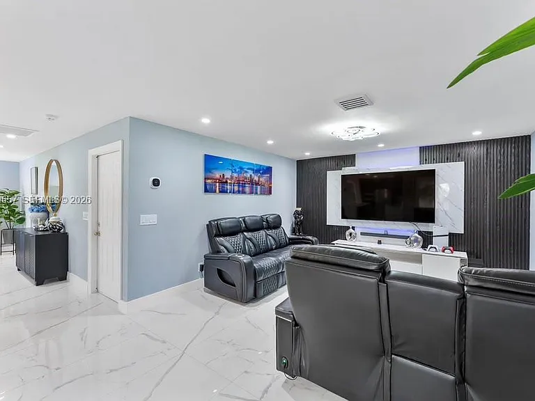 7501 NW 42nd St — Photo 16