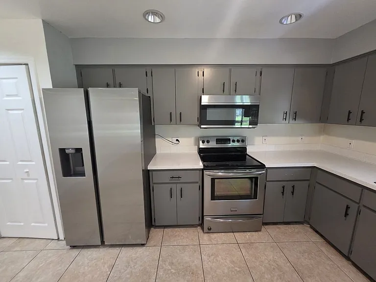 619 Knowles Rd — Photo 6