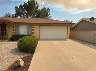 535 Onyx Ave, Hemet, CA 92543