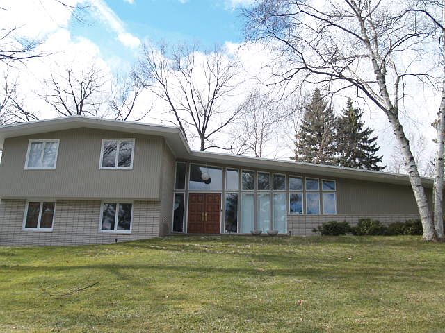 1st image of 30325 Woodside Dr