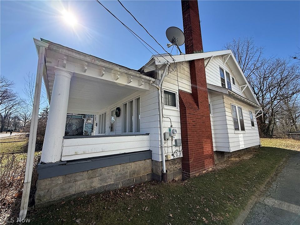 2nd image of 3412 Hudson Ave