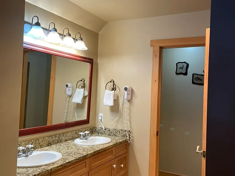 105 Wheeler Cir #409 — Photo 9