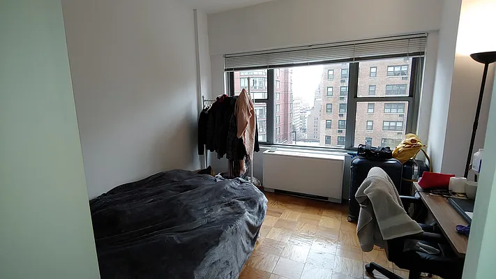 Rented by Weichert Manhattan Midtown | media 11