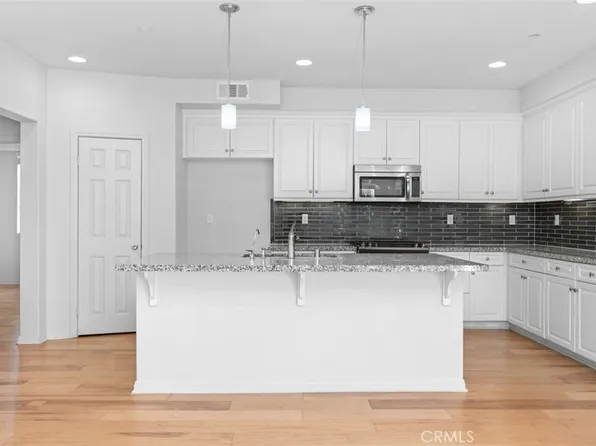 1370 Clementine Way, Fullerton, CA 92833