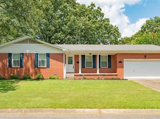 1611 Tarrytown Rd, Little Rock, AR 72227