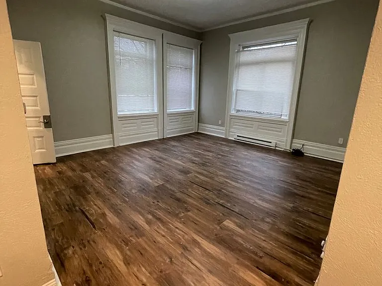 5960 Wellesley Ave — Photo 5