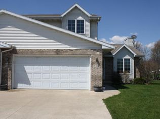 N329 Eastowne Ct, Appleton, WI 54915