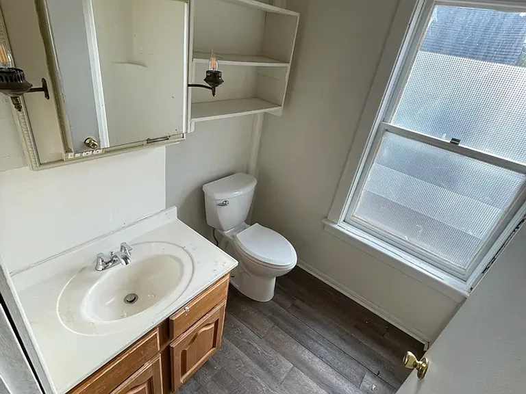 607 Grant St — Photo 8