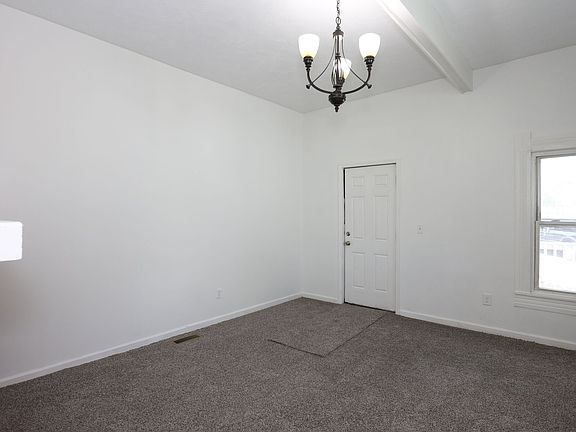 4th image of 410 Seminary St #410
