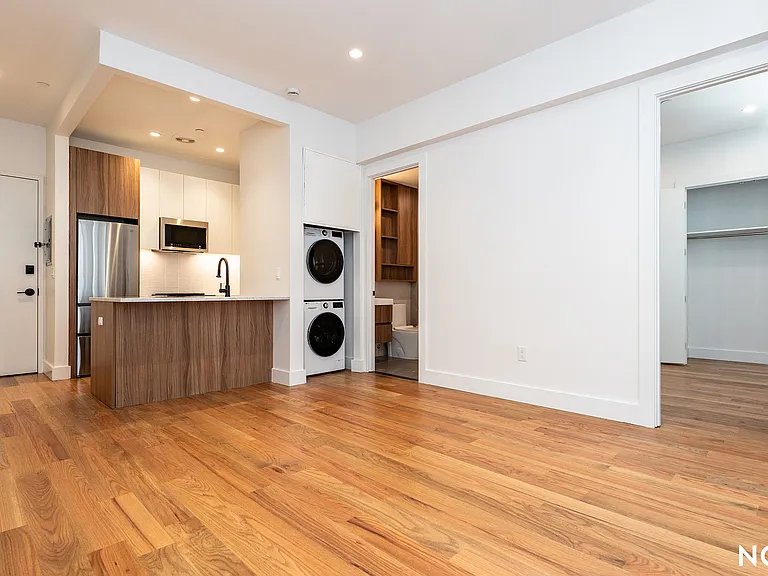 430 Sackett St #B2 — Photo 1