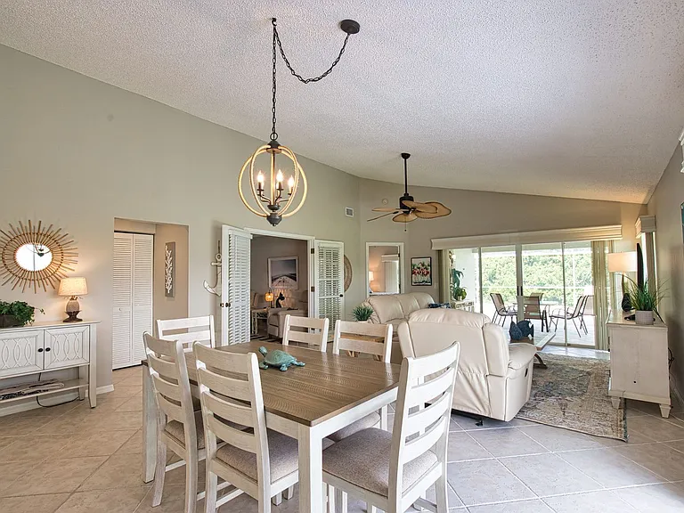 782 Harrington Lake Dr N — Photo 11