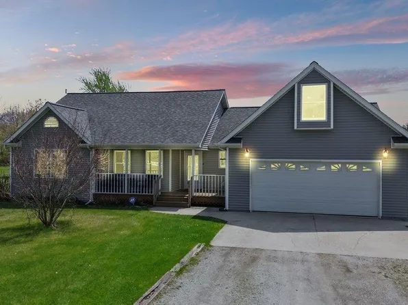 25 W 1100th Rd N, Wheatfield, IN 46392