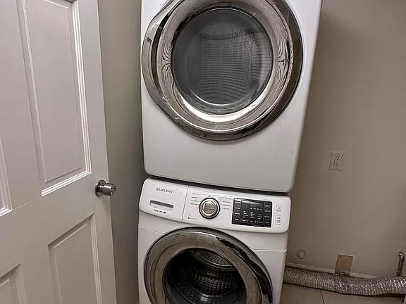 Unit Photo