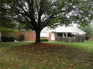 7678 Lancer Ln, Indianapolis, IN 46226