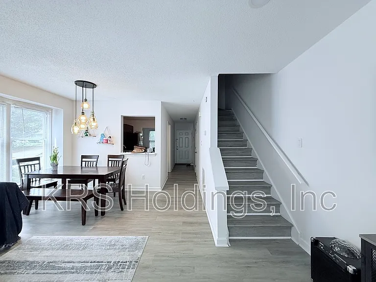 815 Edwards St #B — Photo 7