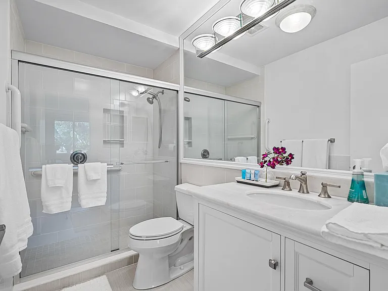 913 Club Dr — Photo 24