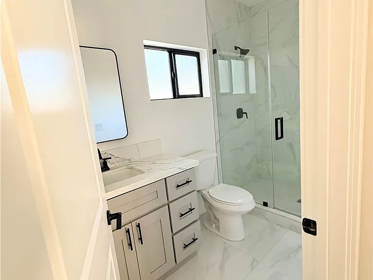 1664 Glen Ave — Photo 38