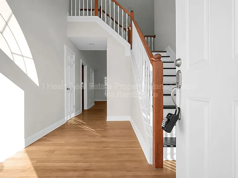 9580 Mission Dr — Photo 5