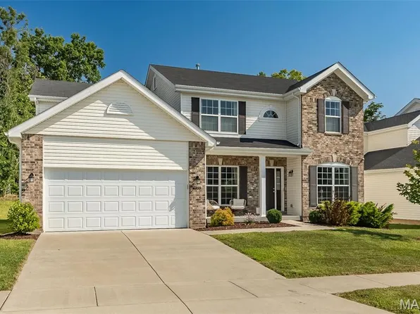 1233 Joe Seibert Dr, Ballwin, MO 63011