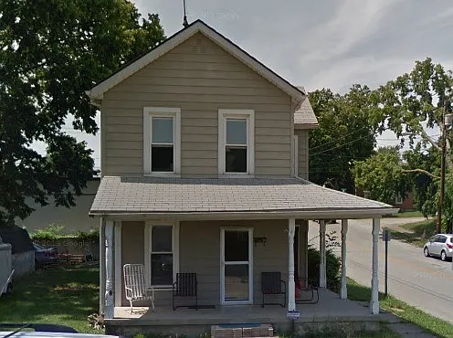 7 N 1st St photo 1