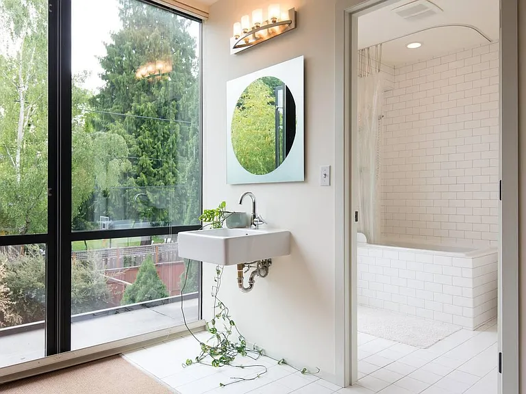 5216 N Williams Ave — Photo 35
