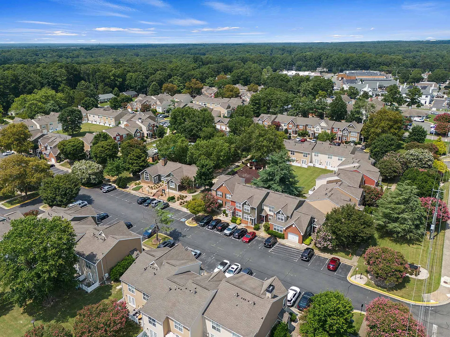 Gayton Pointe Townhomes — Photo 2
