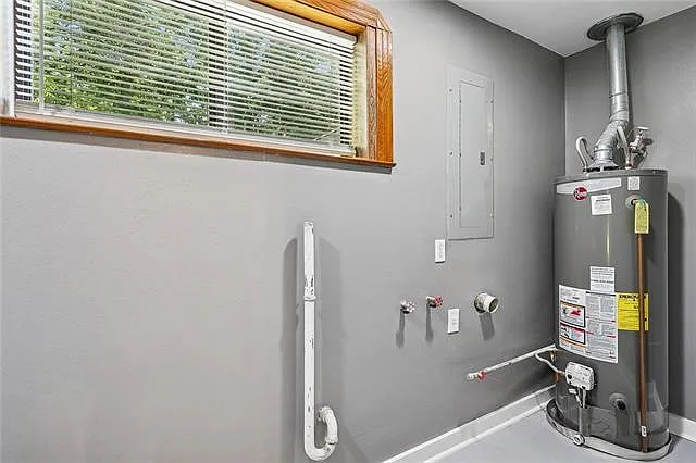 34081 Stanley St — Photo 14