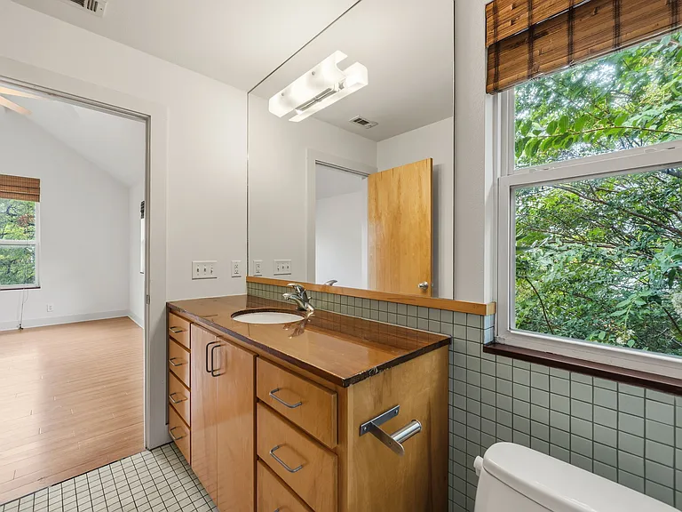 2214 Iva Ln #B — Photo 42
