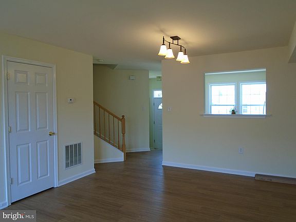 5th image of 17 Quincetree Dr