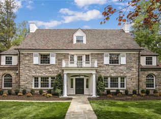16 Paddington Rd, Scarsdale, NY 10583