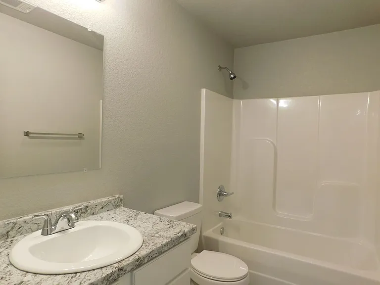 908 N 47th St — Photo 5