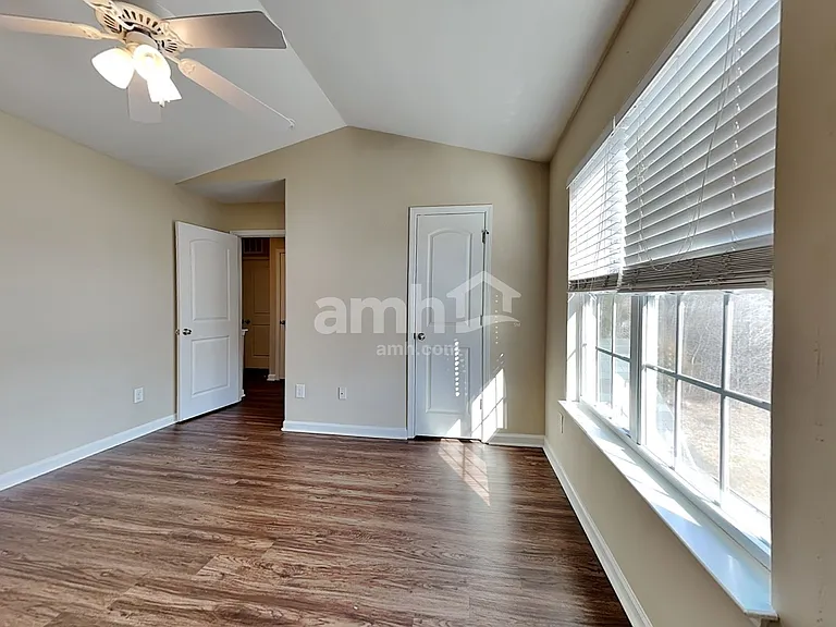 1309 Lowell St — Photo 9