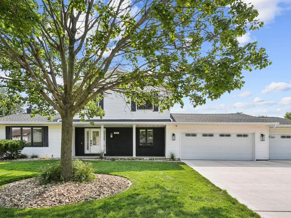 3609 Kingswood Pl, Waterloo, IA 50701