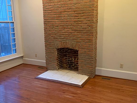 4th image of 1709 Saint Paul St #1B
