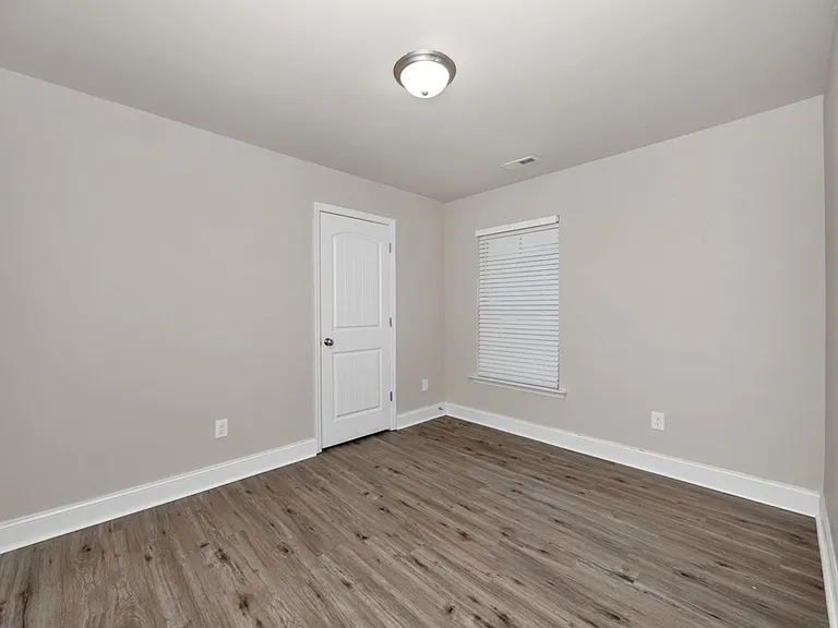 130 Tybee Dr — Photo 24