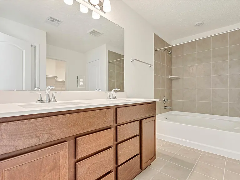 9423 Castillo Ct — Photo 16