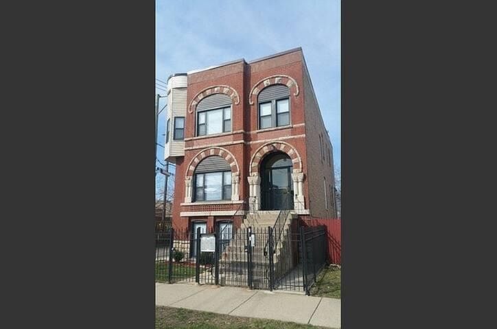 1st image of 4640 S Langley Ave Floor 1
