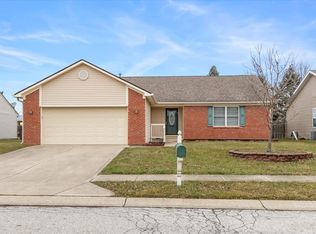 1224 Meadowood Dr, Danville, IN 46122