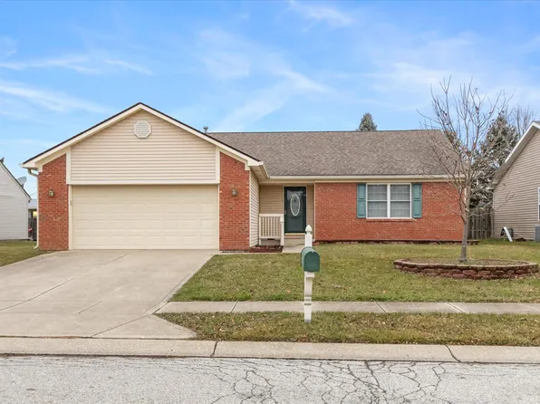 1224 Meadowood Dr, Danville, IN 46122