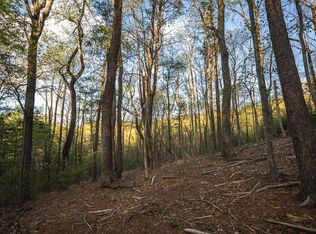 5620 Lost Dr, Roanoke, VA 24018