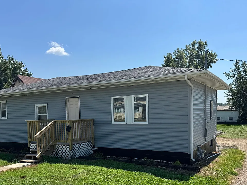 806 W Lincolnway