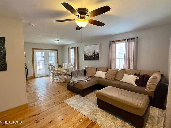 3rd image of 146 Hollow Rd