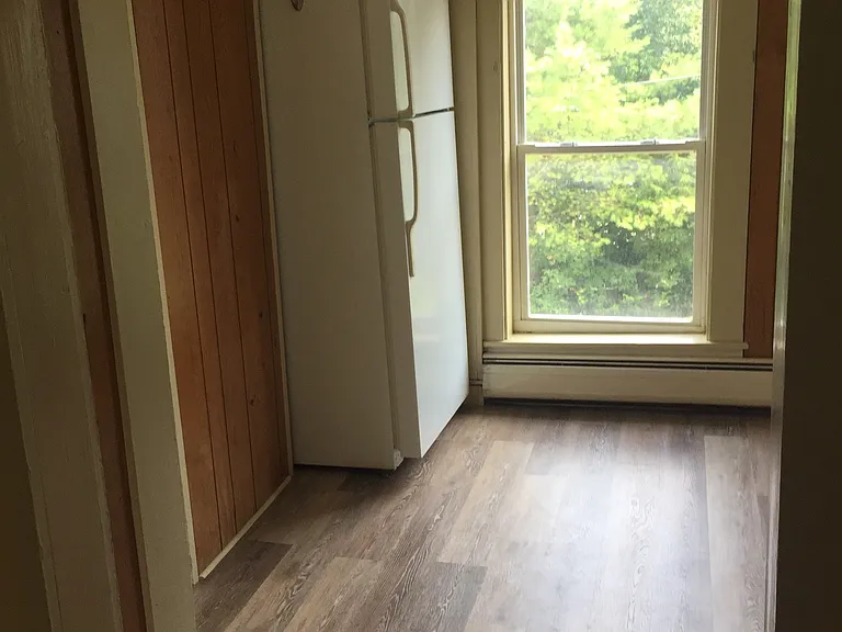 246 S Windsor St #2 — Photo 11