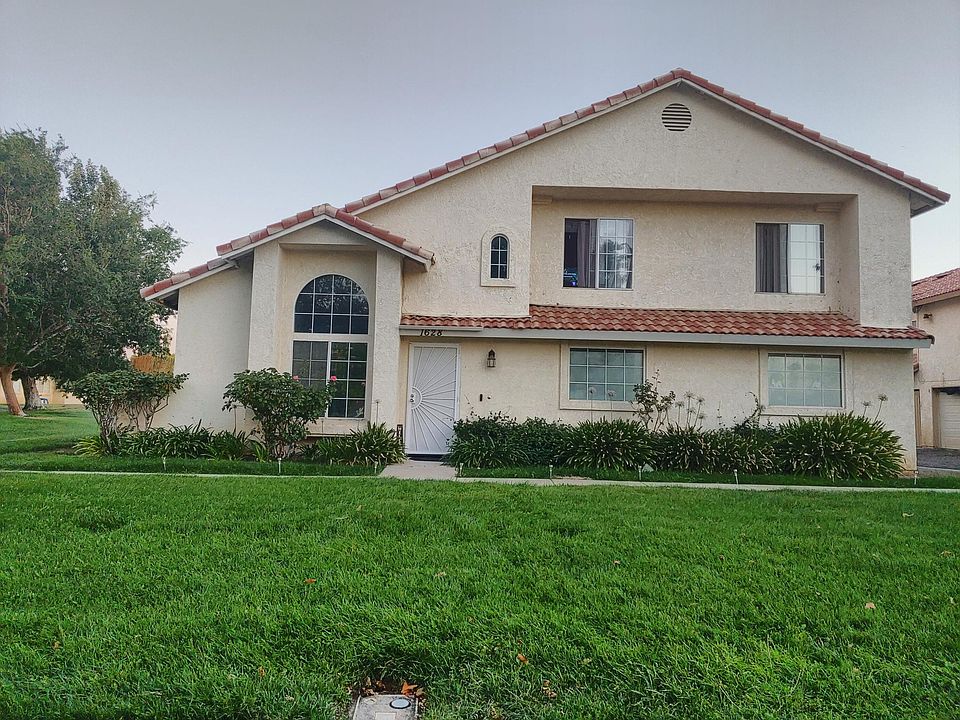 1st image of 1628 Cactus Dr