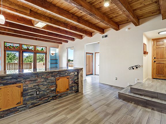 5th image of 709 Viento Dr APT A
