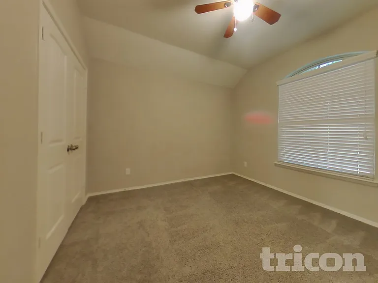 9129 Holliday Ln — Photo 13