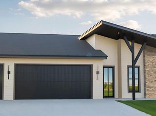 289 Mickey Mouse Ave, Horace, ND