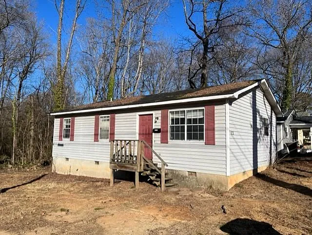 3 bed, 1.5 bath, $1,495 — Photo 1